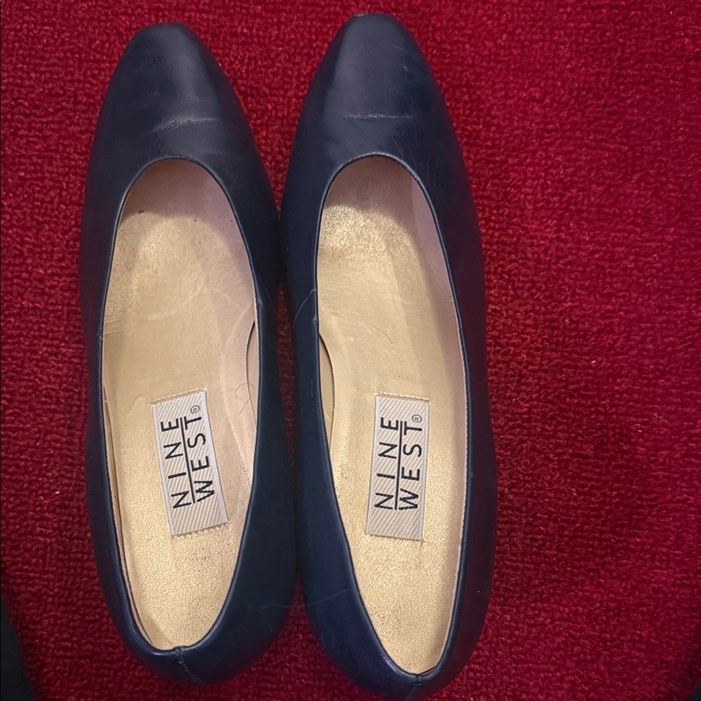 Nine West Women's Navy Flats